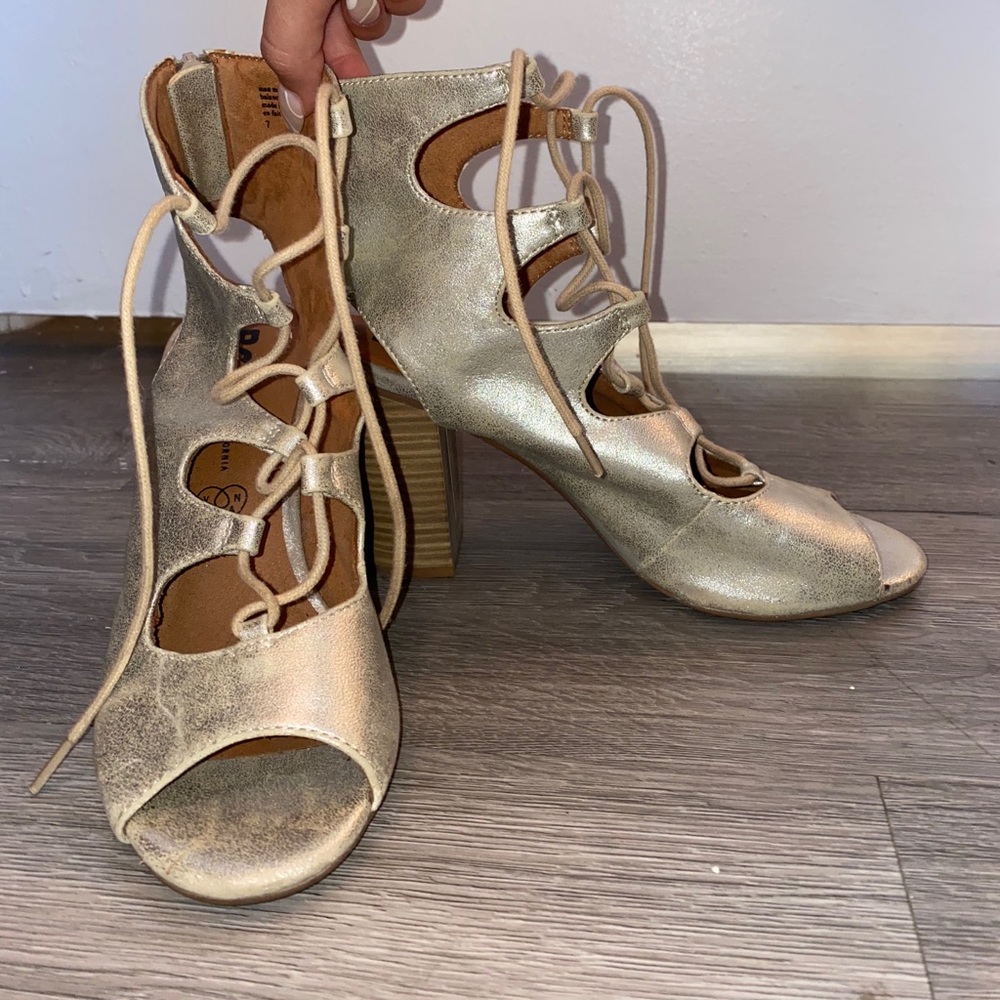 BC vegan gold metallic heel